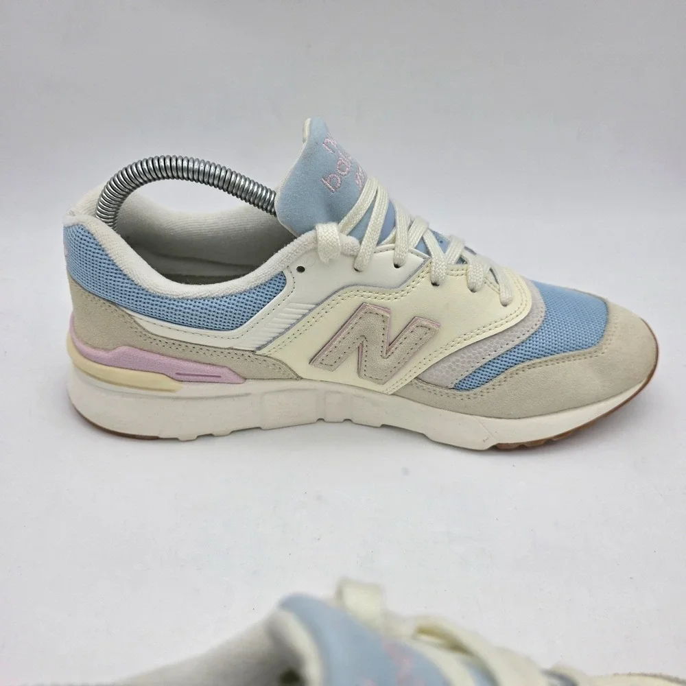 Women Size 9.5- Men Size 8‎ New Balance 997H Beige/Blue Sneakers CW997HZF